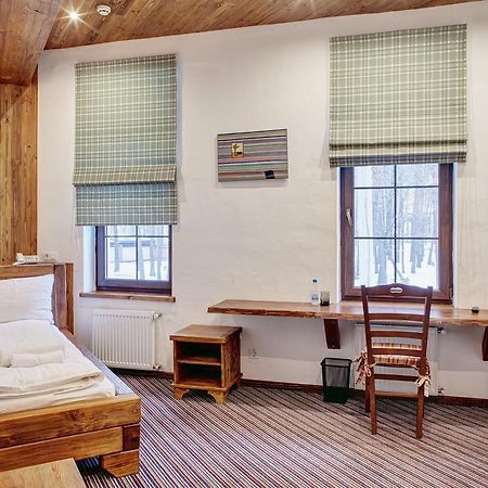 Shpatser Hotel Brjukhovytsji Eksteriør bilde